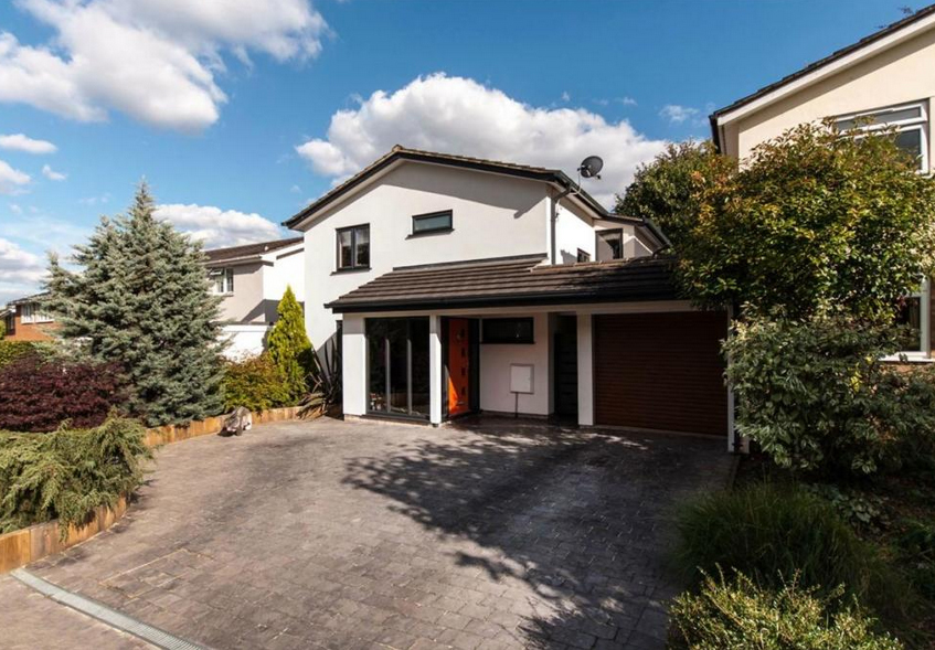 Handsome homes for sale in HenleyonThames